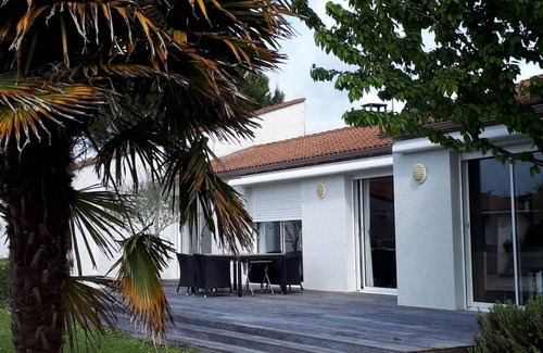 Brives-sur-Charente Villa | Villa ∙ 1 bedroom ∙ 8 guests