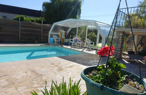 Neauphle-le-Vieux House | Villa 160m2, covered swimming pool, land1300m2, near Versailles, St Quentin-en-Y