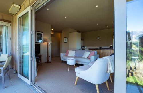 Windwhistle Apartment | Villa 206 - Front Row Golf Views, Terrace Downs