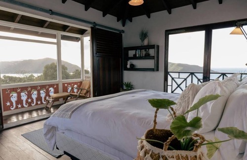 Other Islands Villa | Villa ∙ 3 bedrooms ∙ 6 guests