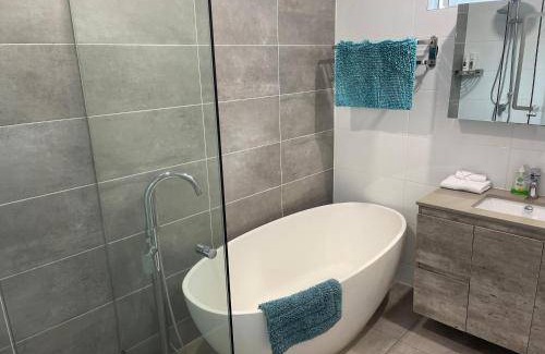 Edge Hill Villa | Villa ∙ 3 bedrooms ∙ 6 guests