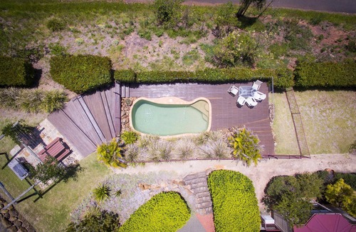 Mount View Villa | Villa 3 @ Bimbadeen Estate - Split level villa with views that stretch on forever - just for 2!
