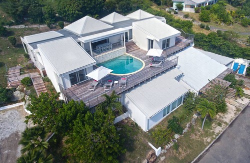 Orient Bay Villa | Villa ∙ 3 bedrooms ∙ 6 guests