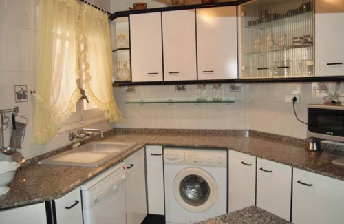 Vilafortuny Villa | Villa 30 m from the beach Cambrils with Sea View, Wi-Fi, Terraces & Garden