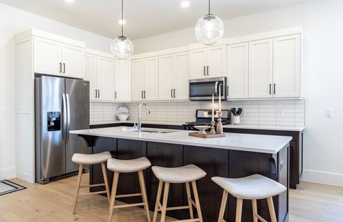 Bloomington Condo | Villa #33 at Bloomington Country Club
