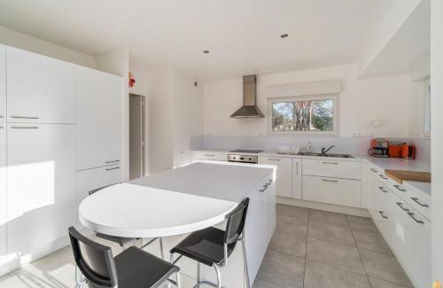 Tregastel Villa | Villa 4 étoiles à 50M la plage tranquille et lumineuse à TREGASTEL - Réf 135