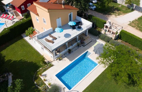 Kurili Villa | Villa ∙ 4 bedrooms ∙ 10 guests