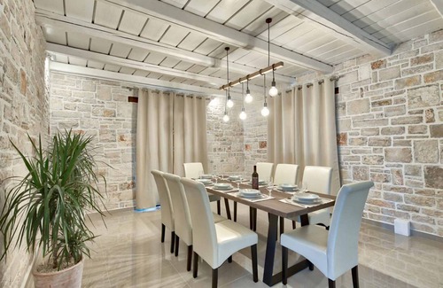 Alykes Villa | Villa ∙ 4 bedrooms ∙ 8 guests