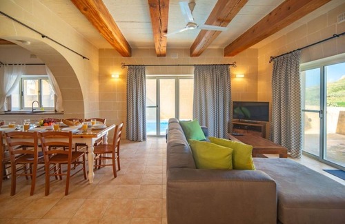 Ta' Għammar Villa | Villa ∙ 4 bedrooms ∙ 9 guests