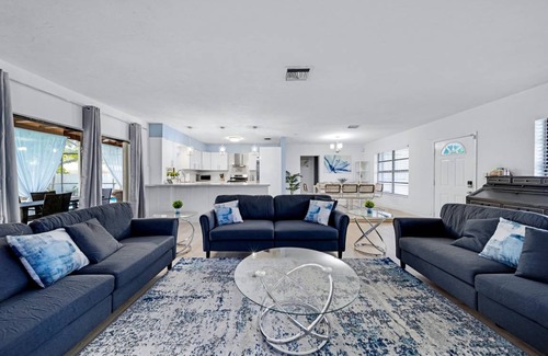 Cutler Bay Villa | Villa ∙ 4 bedrooms ∙ 8 guests