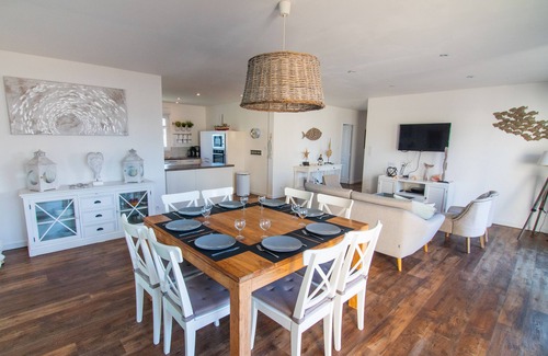 Plouescat Villa | VILLA 4*large indoor pool and Jacuzzi 80 m from the sea and GR34.