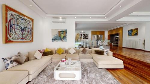 Rabat Villa | Villa 44- Superbe Villa Moderne 7 chambres, 2500m2, piscine, cinema, clim , meublee