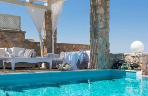 Akrotiri Villa | Villa ∙ 5 bedrooms ∙ 10 guests