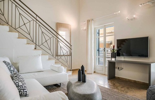 Evreti Villa | Villa ∙ 5 bedrooms ∙ 10 guests