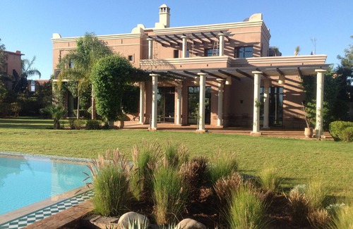 Tameslouht Villa | Villa 5 bedrooms, 5 bathrooms on the golf Samanah with views of the Atlas