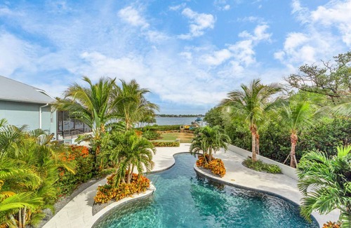 Englewood Villa | Villa ∙ 5 bedrooms ∙ 10 guests