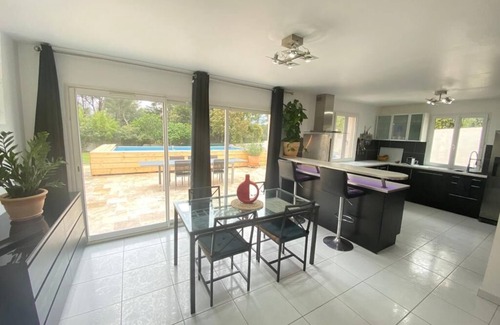 Le Beausset House | Villa 6 persons/pool/jacuzzi/campagne/terrain de pétanque/15 km Bandol