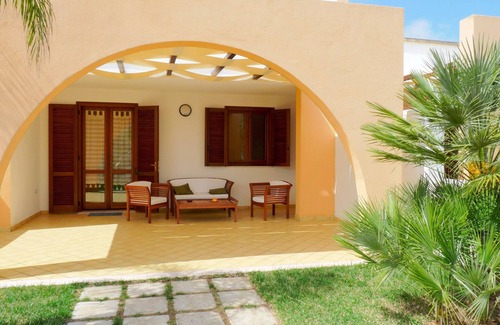 Torre Saracena Villa | Villa 8/10 places with garden divided into 2 independent solutions of 4/5 places