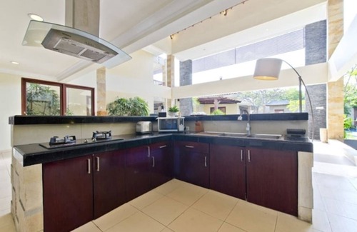 Dewi Sri Villa | Villa A luxury 5 BR villa Kuta, Bali