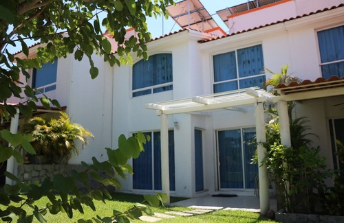 Granjas del Marques Villa | Villa Acapulco Diamante