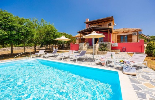 Mesovounia Villa | Villa Aetos - Three Bedroom Villa, Sleeps 8