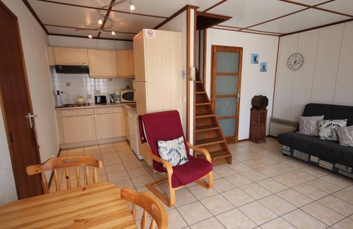 Portiragnes-Plage House | Villa airconditioned located in the secured residence "Les Tamaris" only 350m from the sea, wifi,.