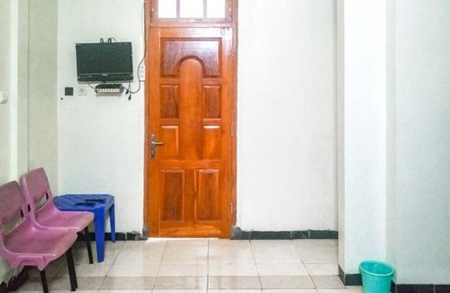 Plaosan Hotel | Villa Al Barokah Syariah Family Mitra RedDoorz near Sarangan Lake