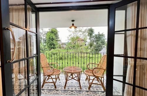 Karanganyar House | Villa Al-Fatih Karangpandan