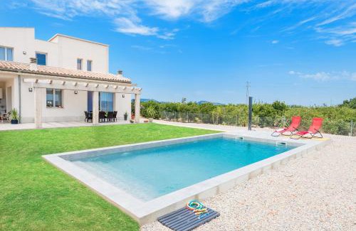 Majorca Villa | Villa Albaimar with swimming pool and garden