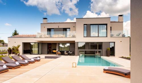 Kringa Villa | Villa Alessandro