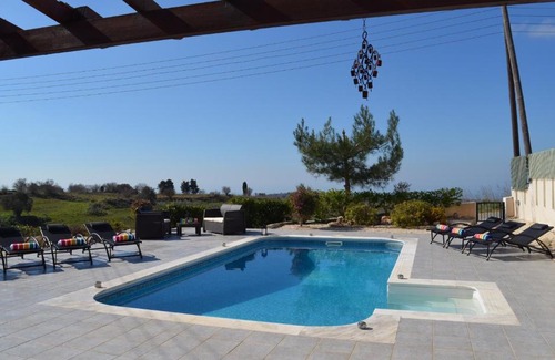 Kathikas Villa | Villa Alethia