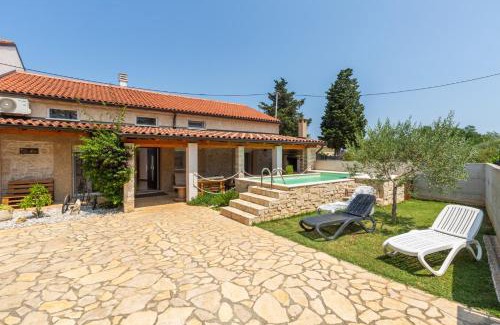Savudrija Villa | Villa Alina with Pool