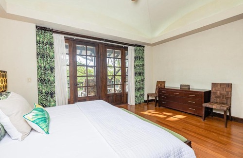 Tamarindo House | Villa Almendro