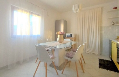 Tugare Villa | Villa Almond near Omis, private pool