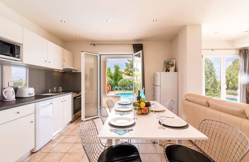Almiros Beach Villa | Villa Almyros by Villa Plus
