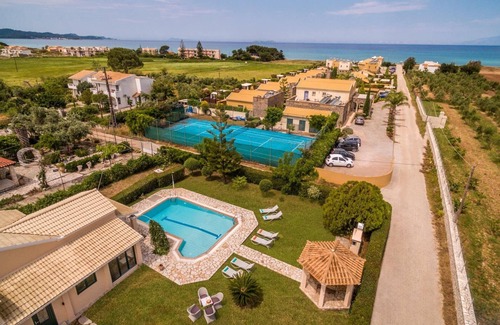 Almiros Beach Villa | Villa Almyros by Villa Plus