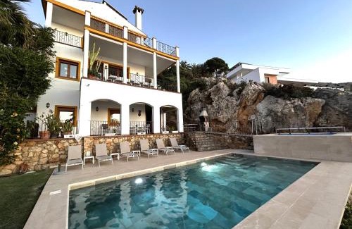 Atlanterra Villa | Villa Alta Vista