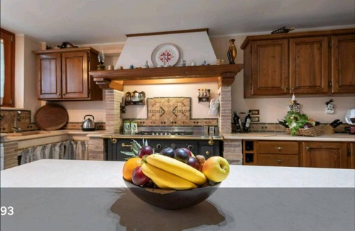 San Mariano Villa | Villa 'Altavista - Perugia' with Mountain View, Private Terrace and Wi-Fi