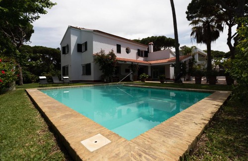 Cabo Roche Villa | Villa América Chalet Independiente con Piscina en Urbanización Roche Conil Cádiz Andalucía España