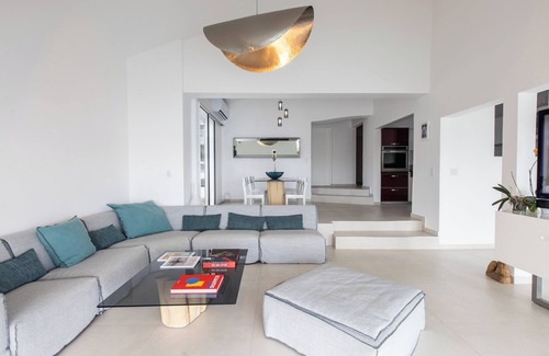 Maho Villa | Villa Amanti Three Bedroom Villa On The Water