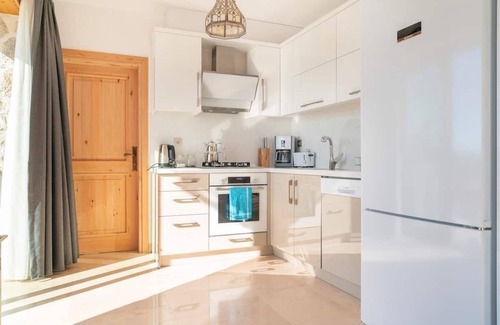 Demre House | Villa Ambar with infinity pool and great view