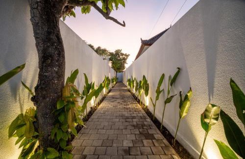 Kelating Villa | Villa Amerta Stynn - Stylish 2BR Tropical Retreat Villa near Kelating Beach