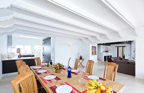 Puerto del Carmen Villa | Villa Ana Maria by Villa Plus