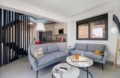 Kavallos Villa | Villa Andria - Five Bedroom Villa, Sleeps 10