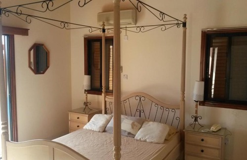 Maroni Villa | Villa Androulla