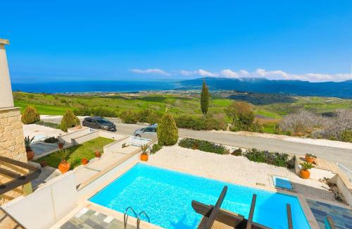 Lara Villa | Villa Angelena