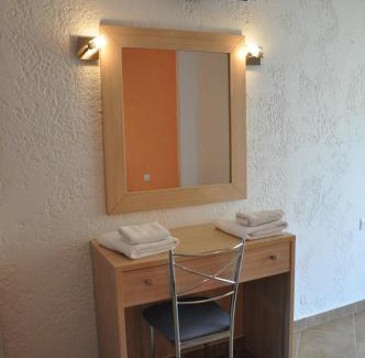 Sarakiniko Apartment | Villa Annilena