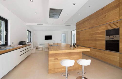 Cerro do Mocho Villa | Villa 'Areeiro' with Private Pool, Wi-Fi and Air Conditioning