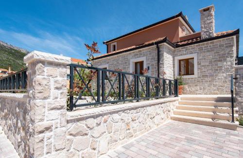 Stankovici Villa | Villa Aria