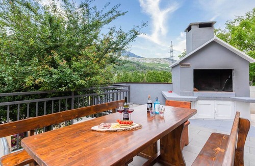 Tugare Villa | Villa Aris - Five Bedroom Villa, Sleeps 12